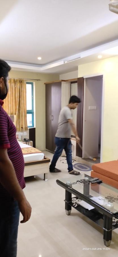 Hotel Royal Residency Siliguri Bagian luar foto
